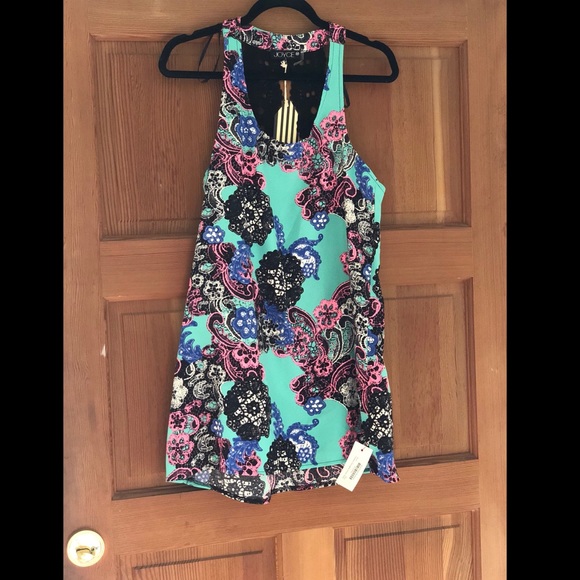 Dresses & Skirts - NWT: dress with fun lace back
